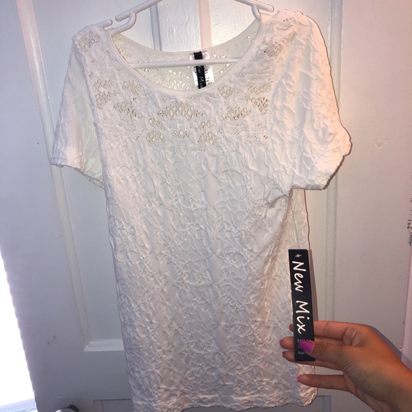 White Lacey top from new mix - Picture 1 of 1